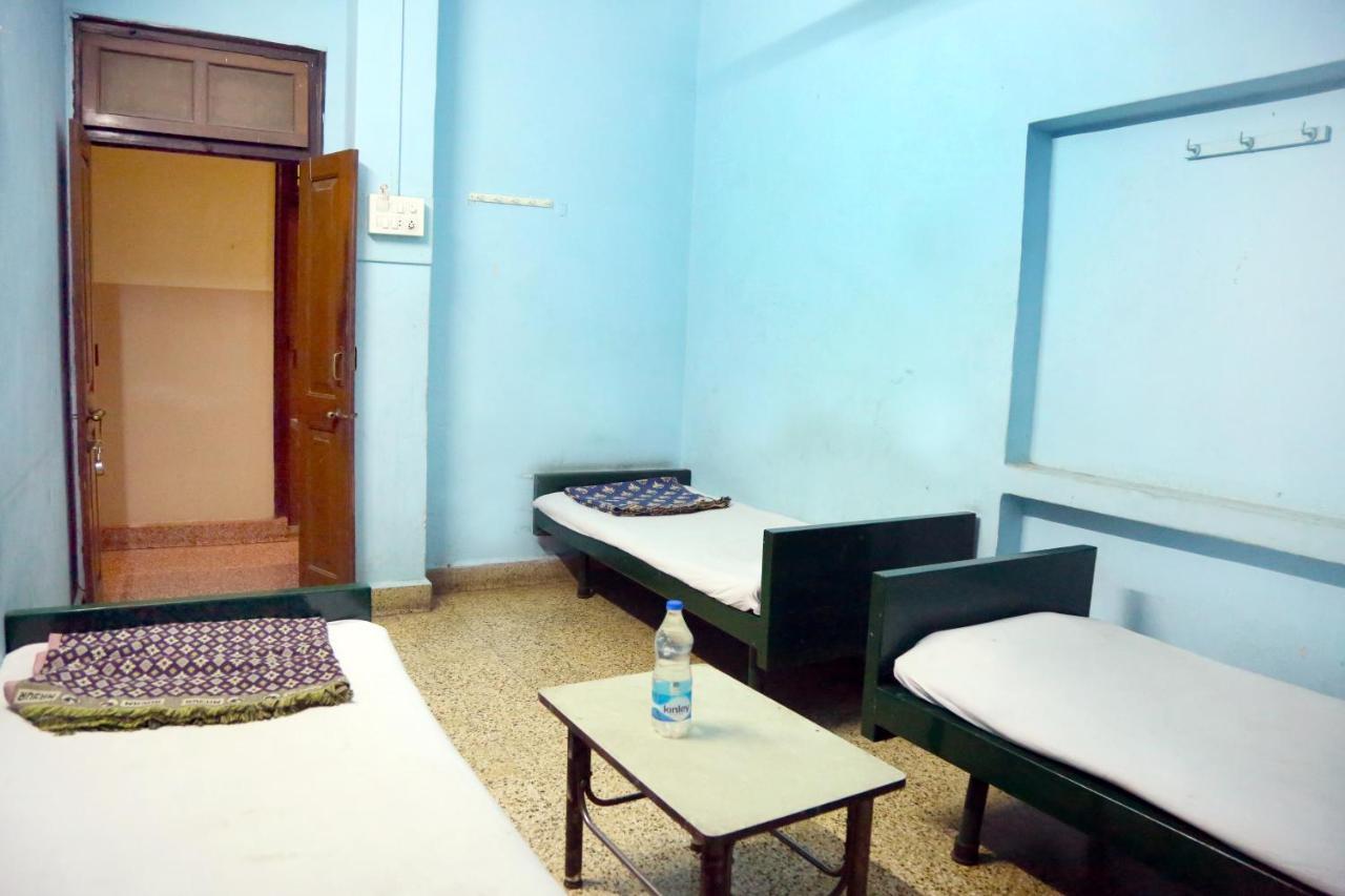 Solanki Guest House Kolhapur Εξωτερικό φωτογραφία