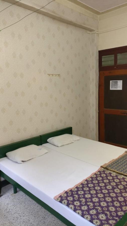Solanki Guest House Kolhapur Εξωτερικό φωτογραφία